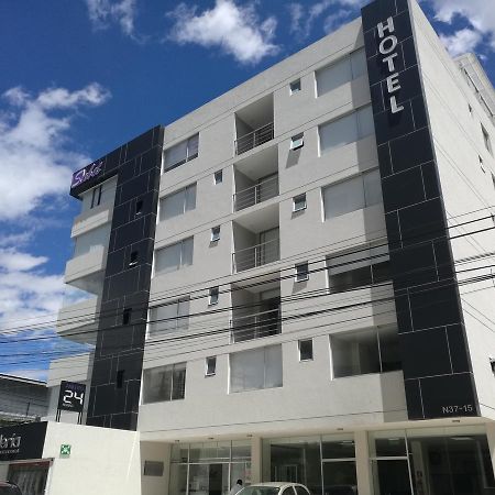Hotel Sabet Quito Buitenkant foto