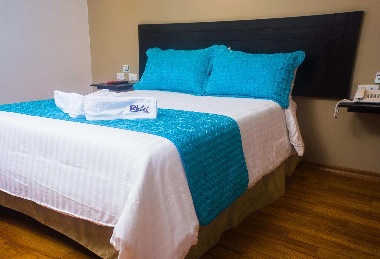 Hotel Sabet Quito Buitenkant foto