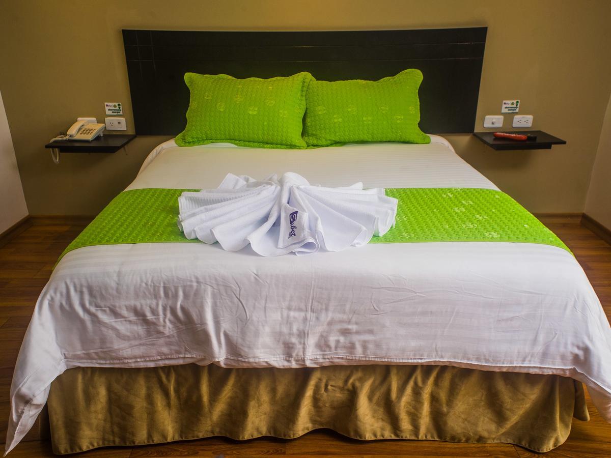 Hotel Sabet Quito Buitenkant foto