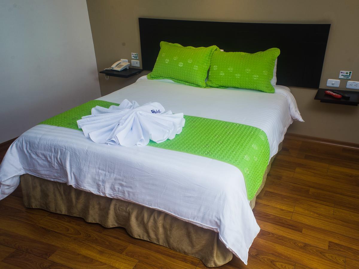 Hotel Sabet Quito Buitenkant foto